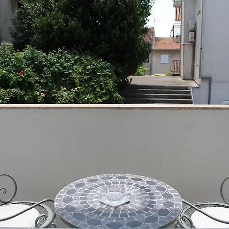Apartment Maestral